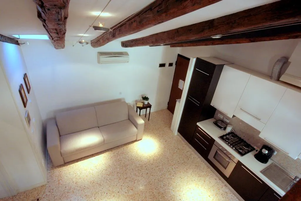 Biennale Apartment Venice 0*,  Italy