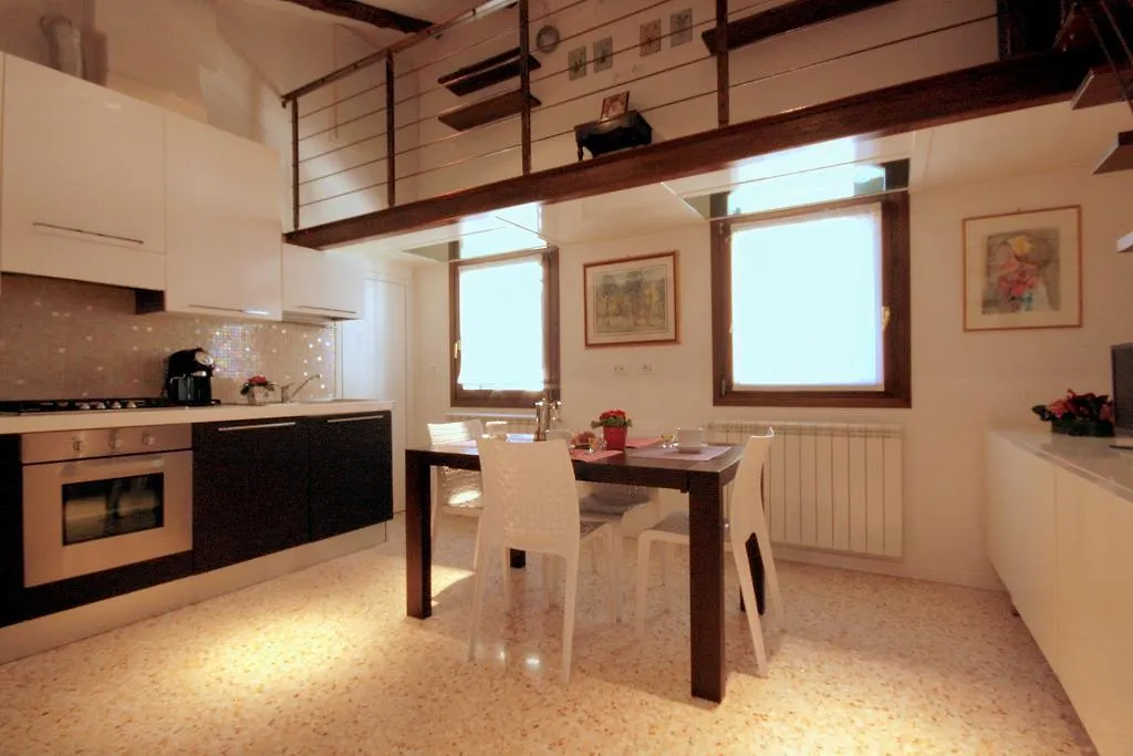 Biennale Apartment Venice